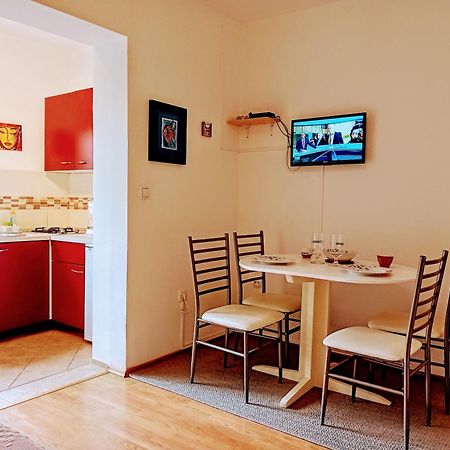 Apartments And Room Markovic Rovinjsko Selo Luaran gambar