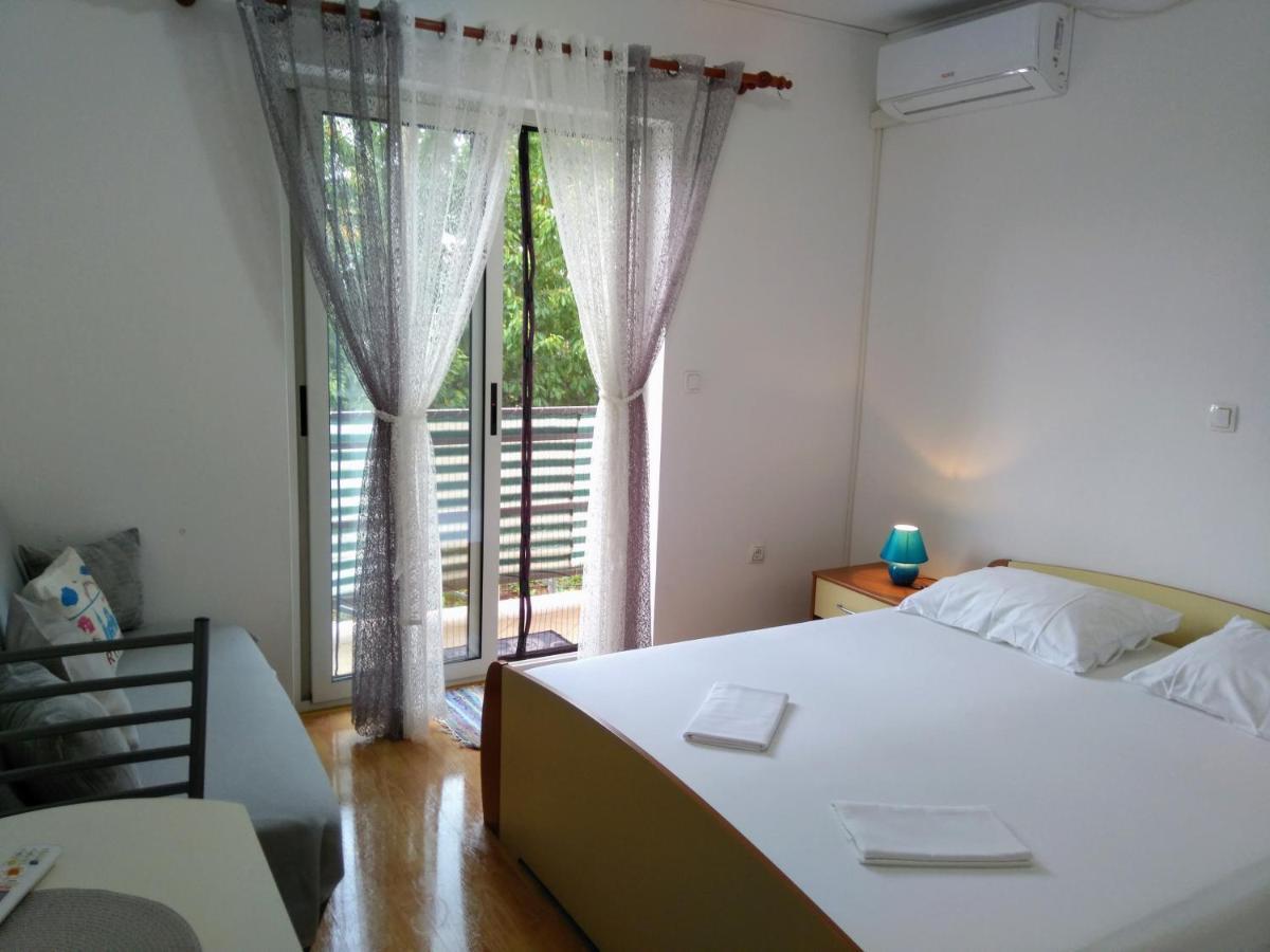 Apartments And Room Markovic Rovinjsko Selo Luaran gambar