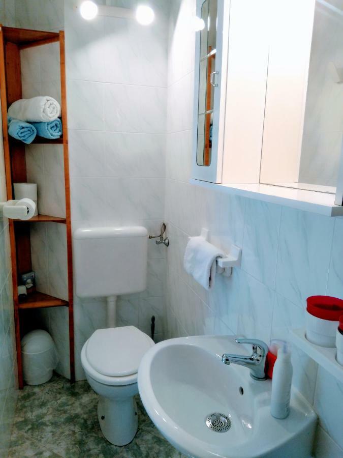 Apartments And Room Markovic Rovinjsko Selo Luaran gambar